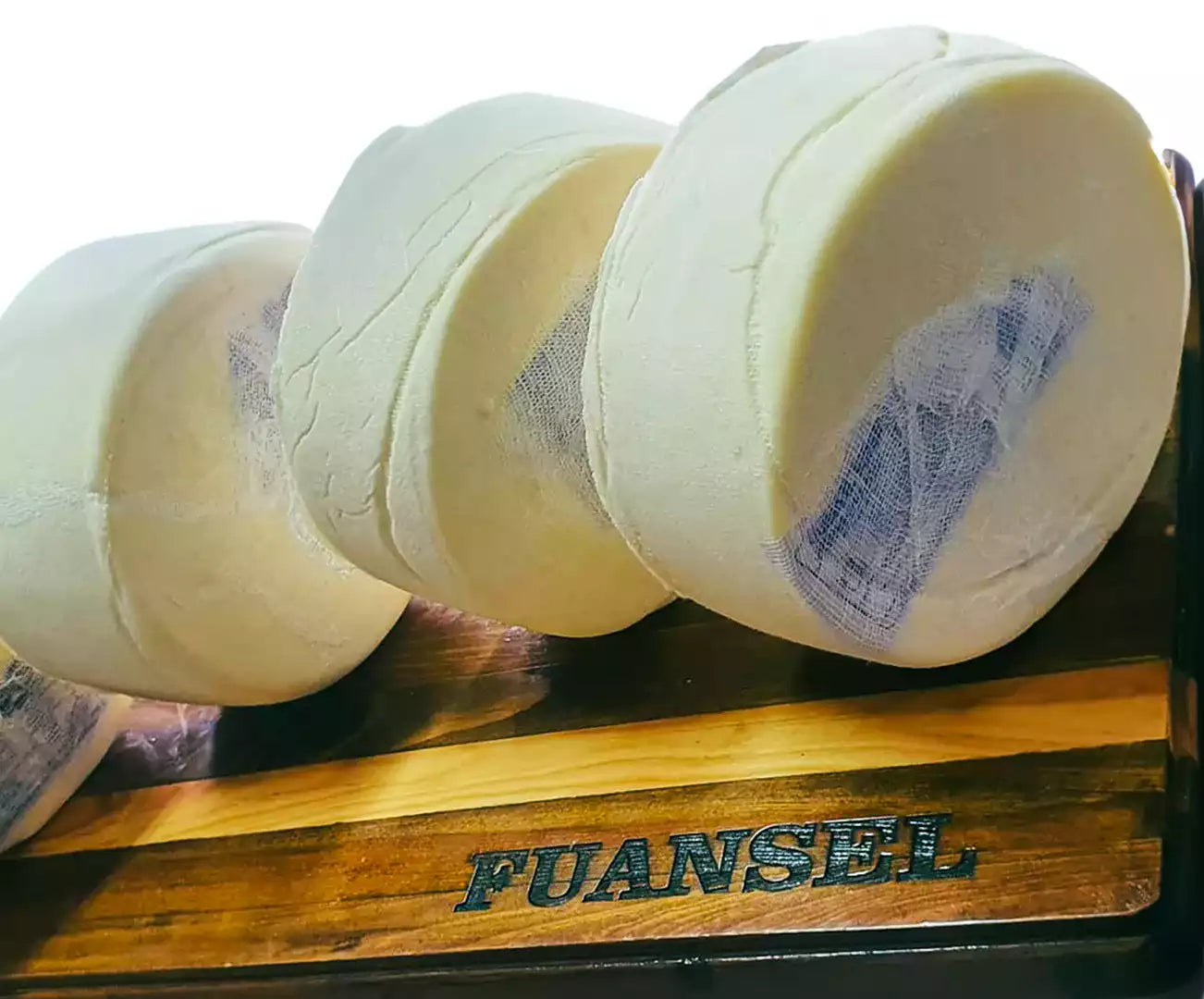 Queso Menonita Poroso: Super Selecto - Tipo Ranchero