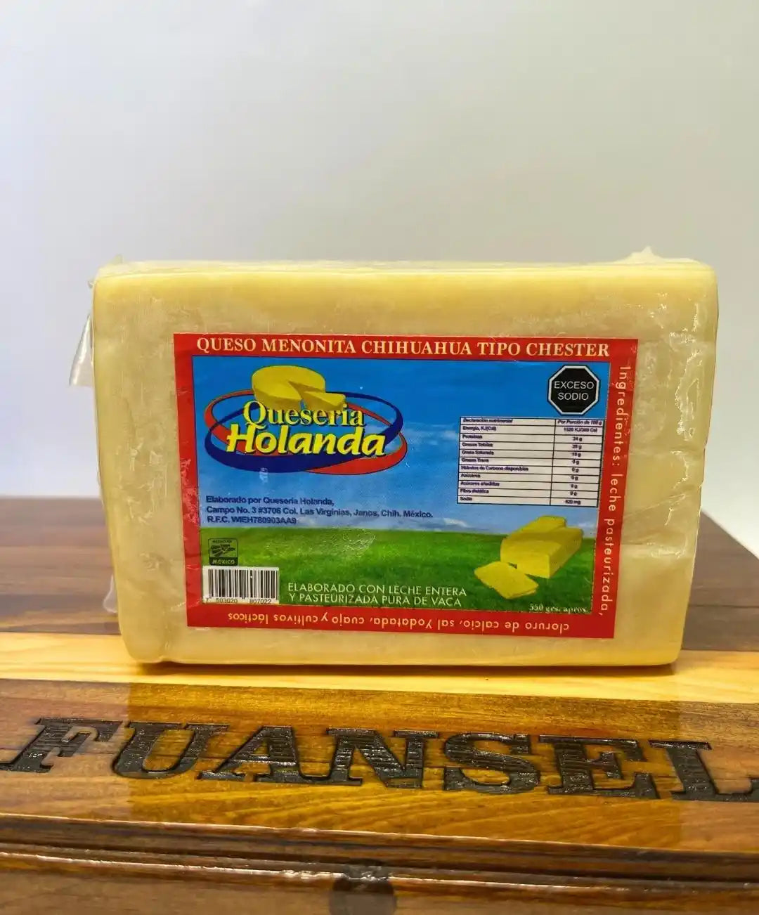 Queso Menonita 100% leche Tipo Chéster Super Selecto - 1kg