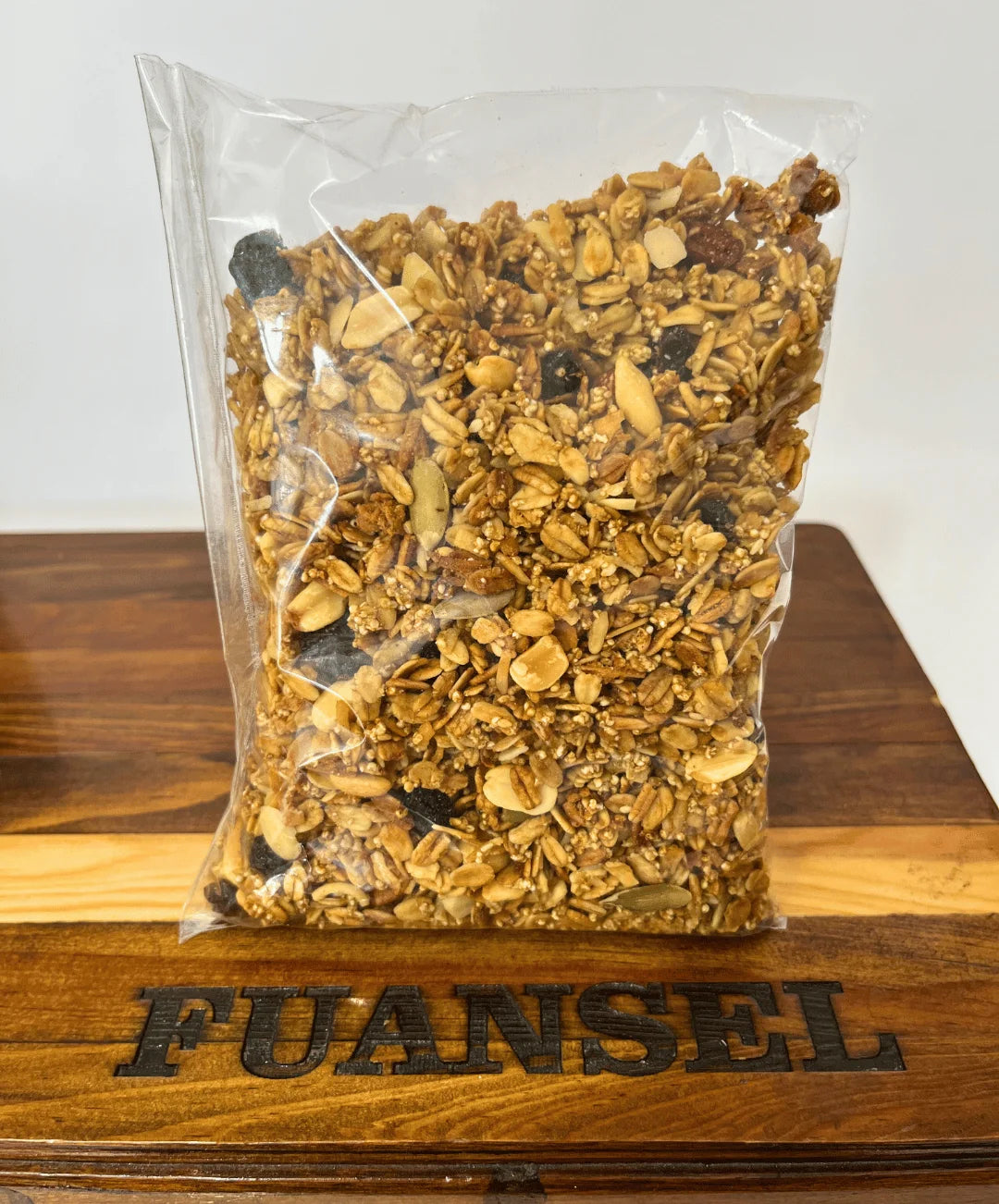 Granola con Frutos Secos y Semillas: Energía Natural en Cada Bocado 250gr