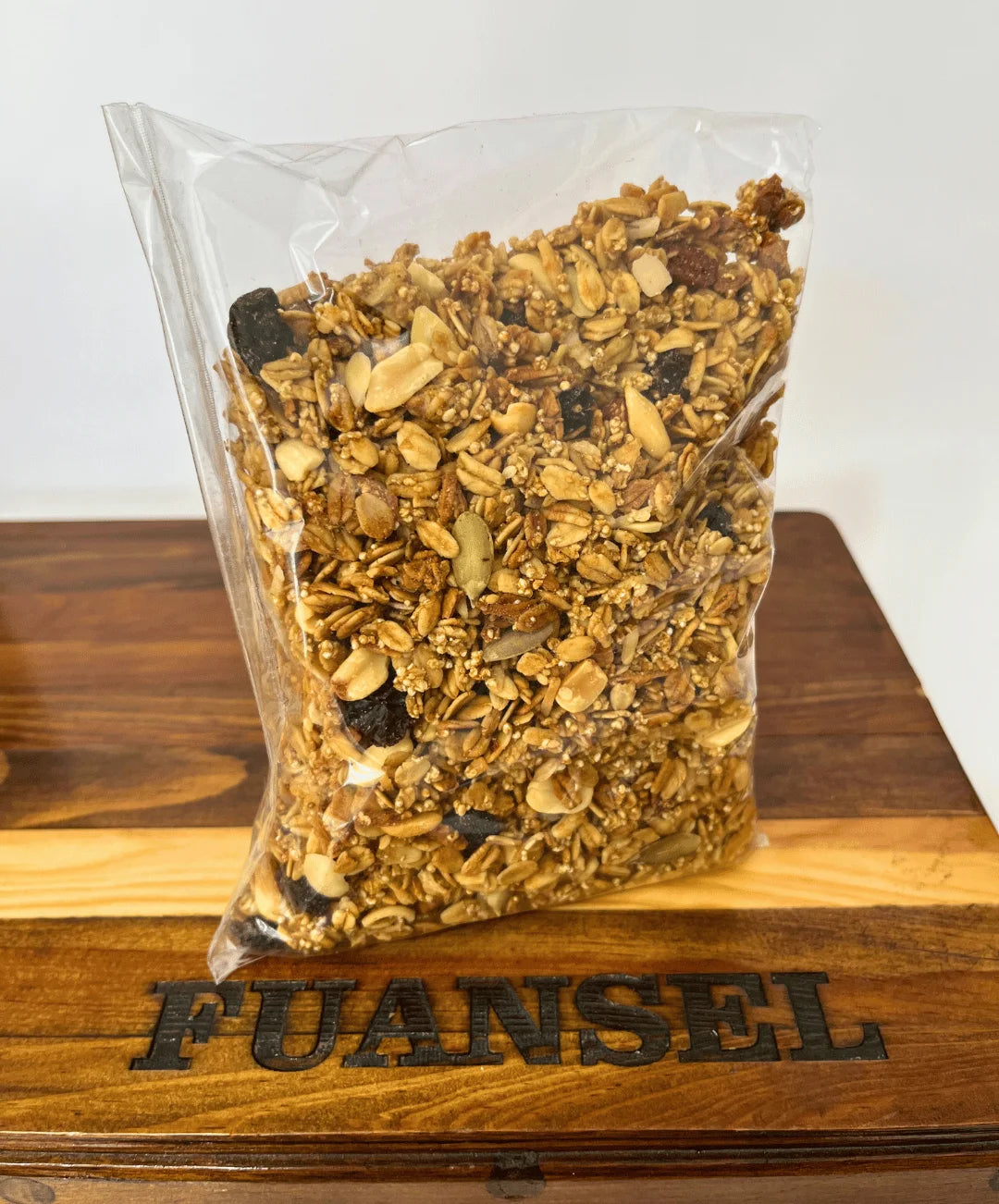 Granola con Frutos Secos y Semillas: Energía Natural en Cada Bocado 250gr